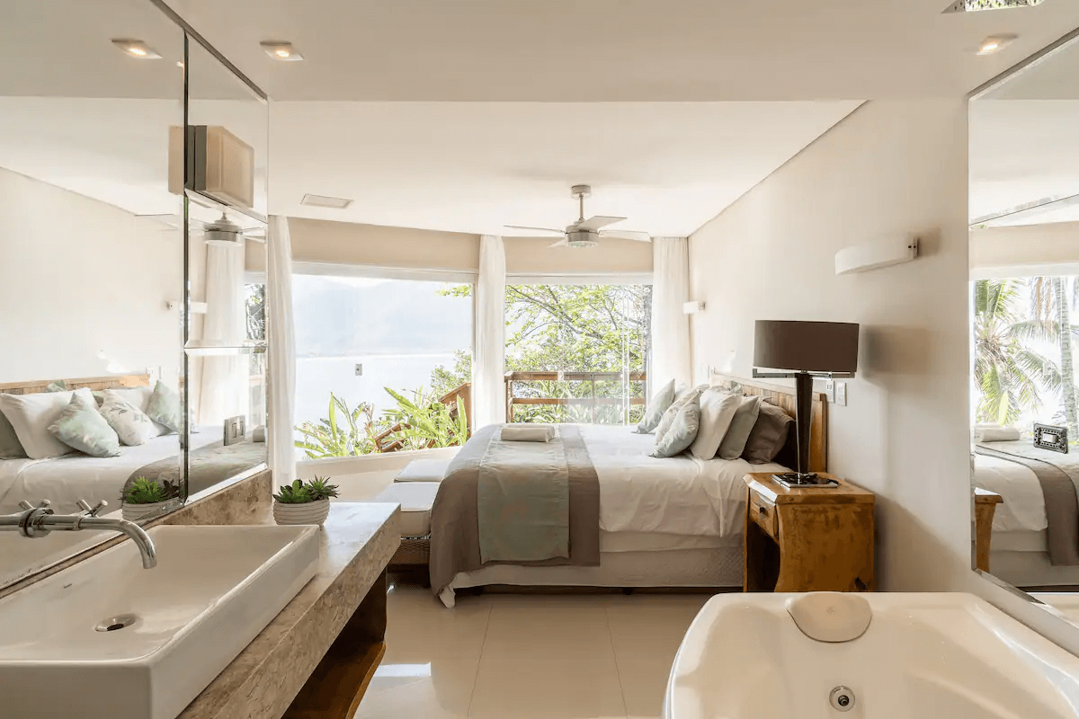 casa-com-vista-ubatuba.png