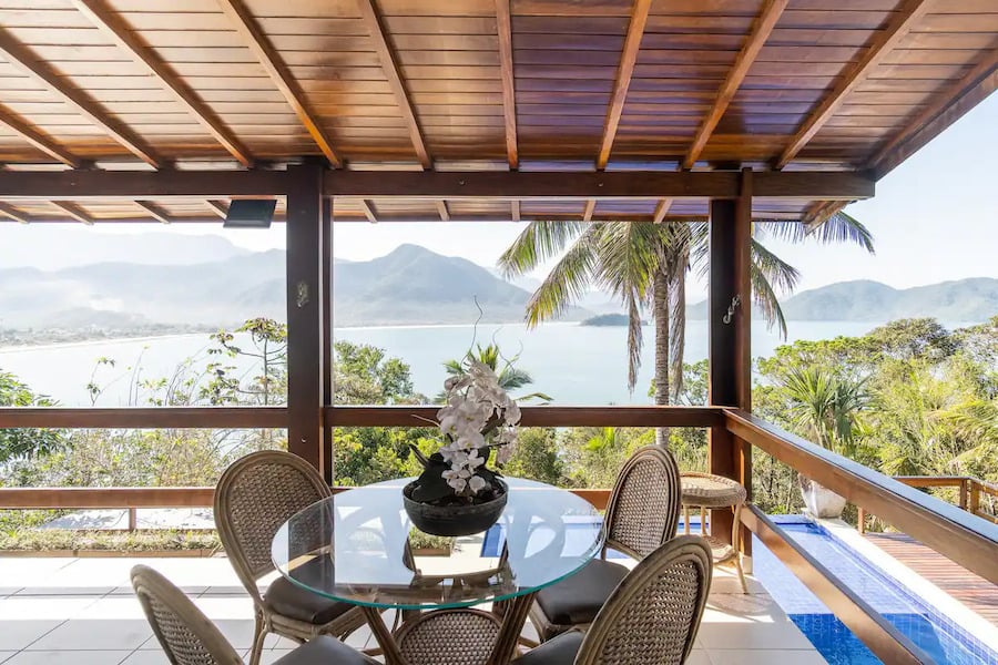 hotel-com-piscina-em-ubatuba.jpg