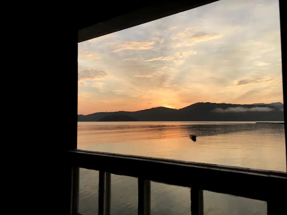 casa-na-praia-do-pontal-em-paraty.webp