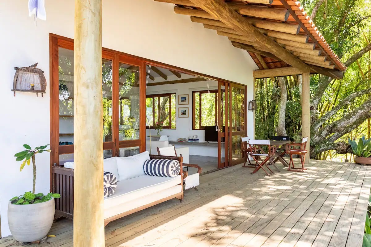 casa-na-praia-de-sepituba.webp