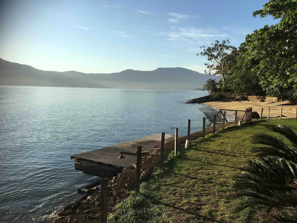 casa-perto-de-ilhabela.webp