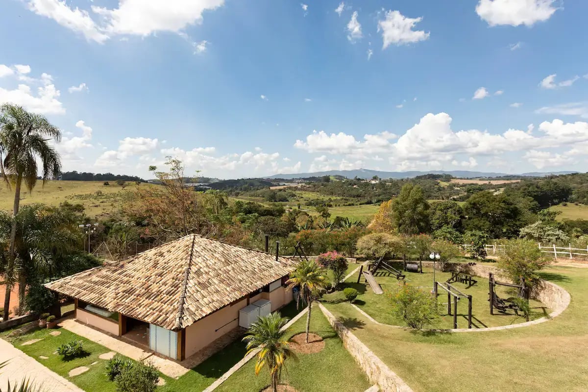 casa-para-aluguel-em-atibaia-1.webp