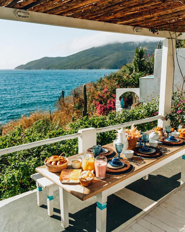 casas-em-arraial-do-cabo.jpeg