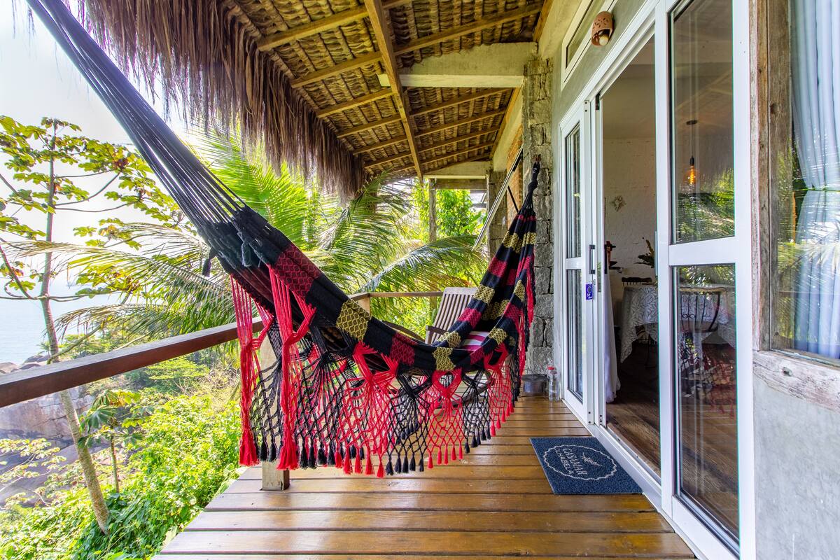 suite-vista-para-o-mar-em-ilhabela.jpeg