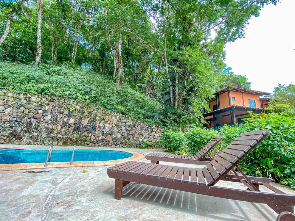 casa-charmosa-em-condominio-em-maresias.jpeg