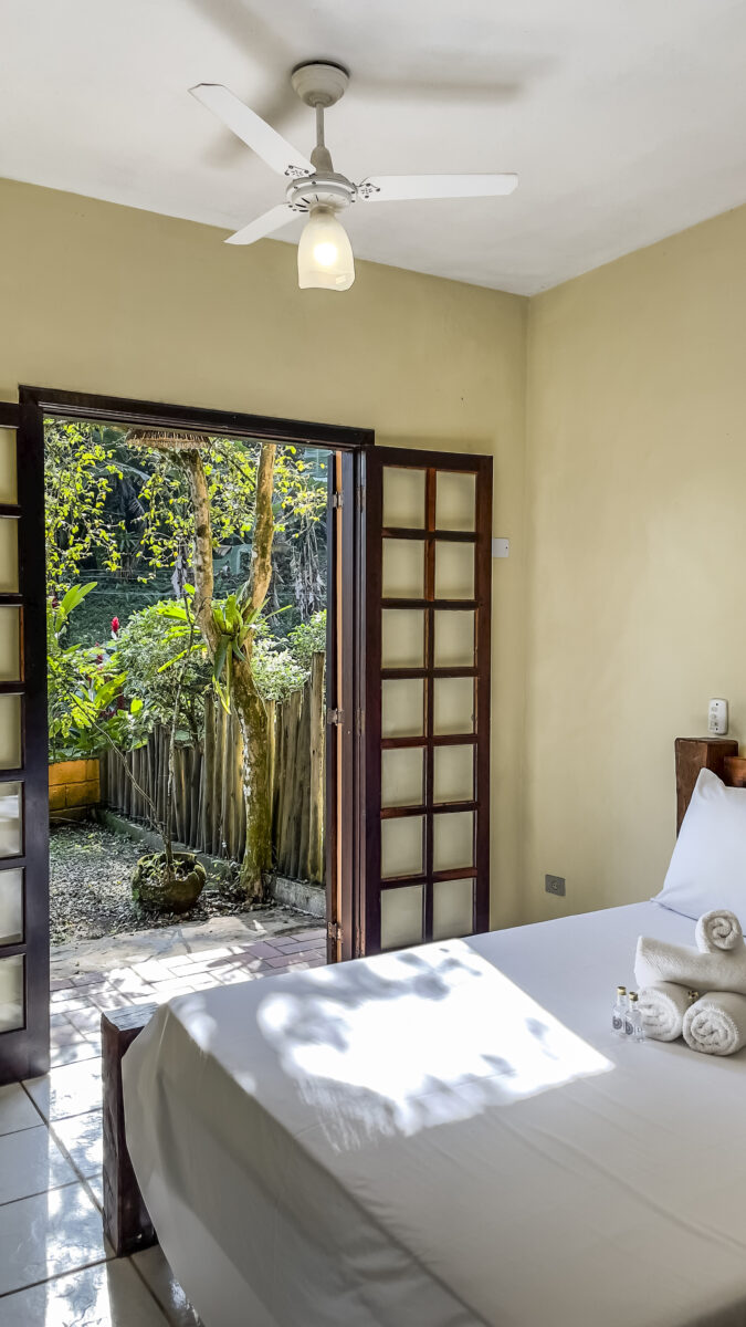 casa-em-condominio-fechado-em-maresias-para-alugar-ano-novo-e-final-de-semana-airbnb53.jpg