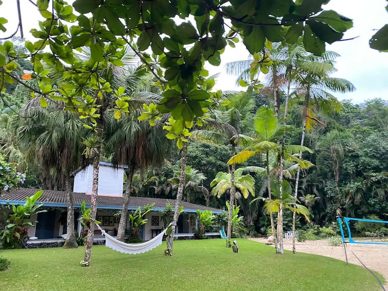 casa-na-praia-vermelha-do-sul-ubatuba.jpg