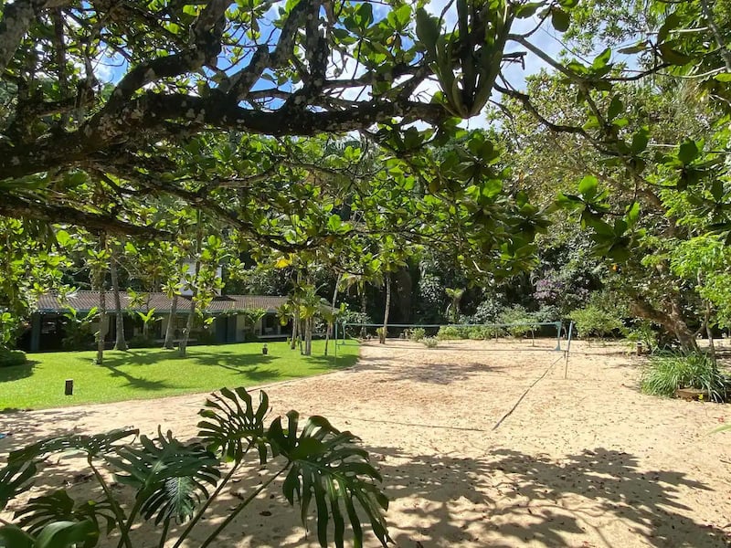 casa-em-frente-a-praia.jpg