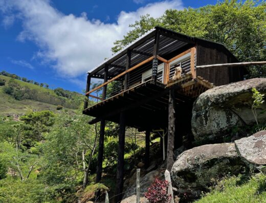 Cabana da Árvore em São Bento do Sapucaí | Holmy