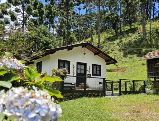 Hospedagem em Gonçalves | Holmy