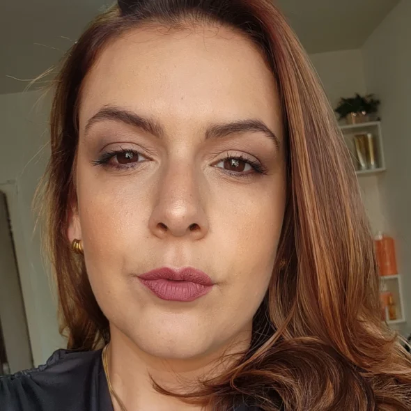 Mariane Carvalho